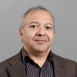 Pedro Peralta headshot